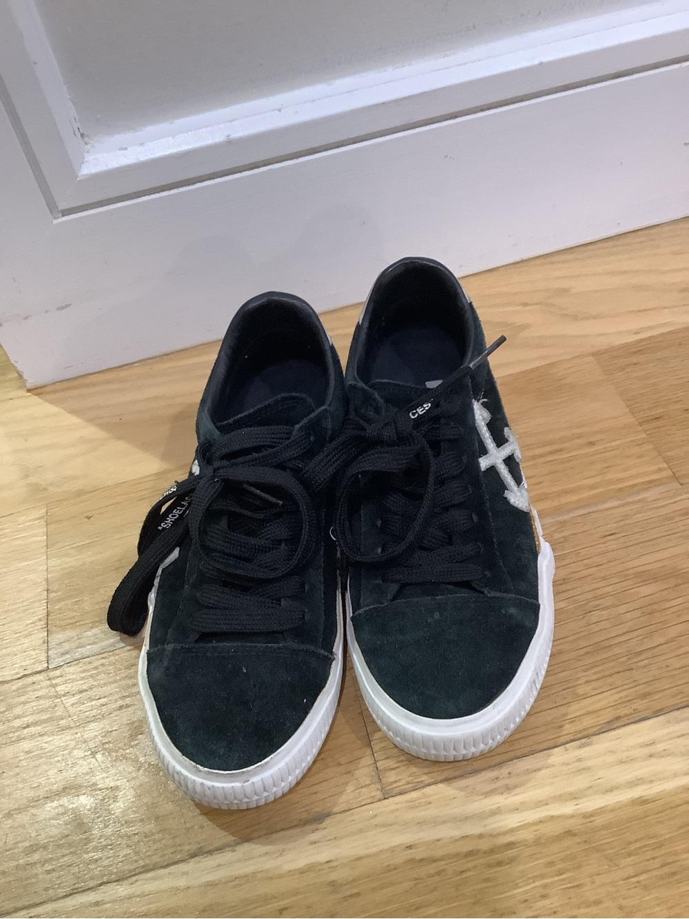 Off-White Black and white sneaker women’s